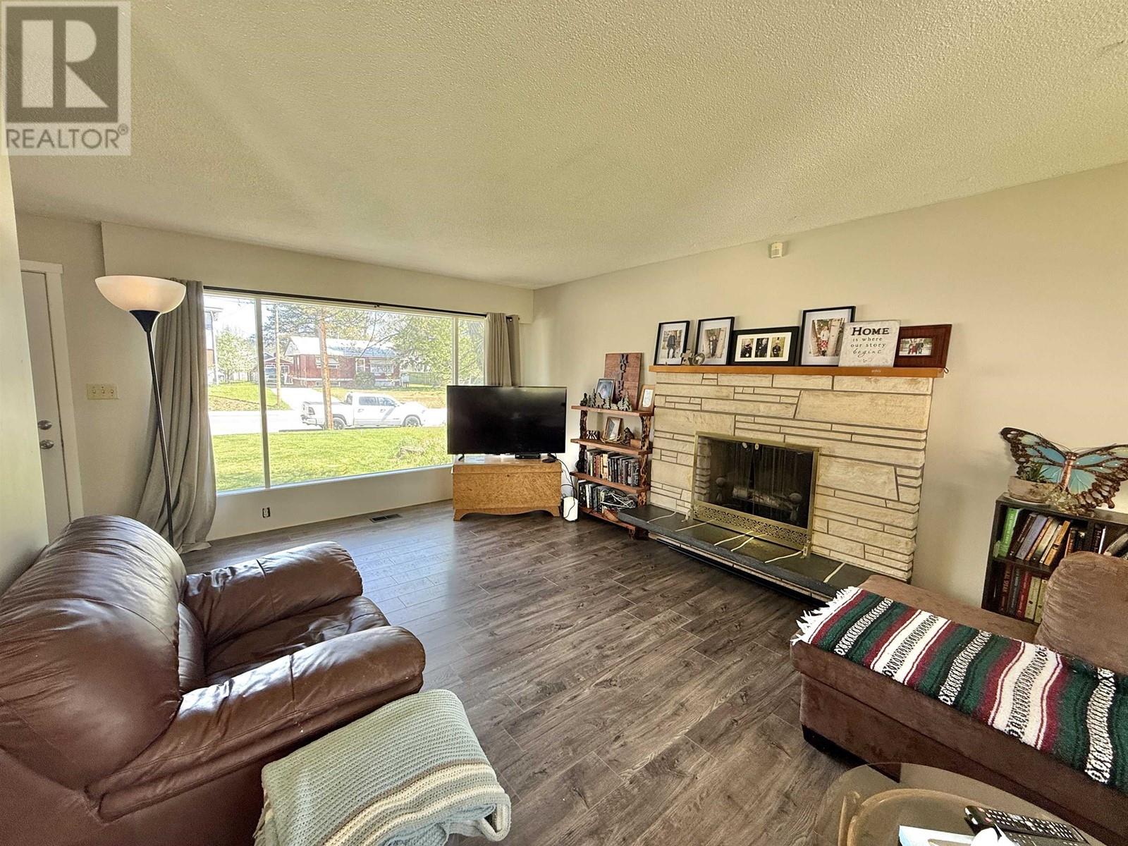 677 Mclean Street, Quesnel, British Columbia  V2J 2P7 - Photo 4 - R2998307