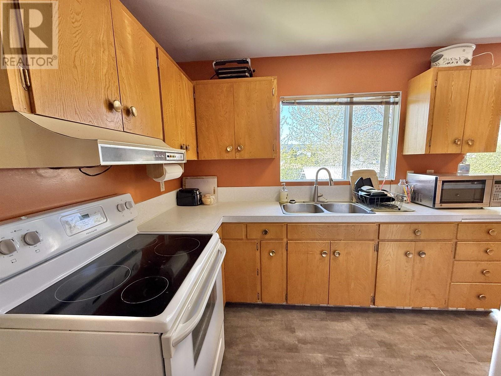 677 Mclean Street, Quesnel, British Columbia  V2J 2P7 - Photo 9 - R2998307