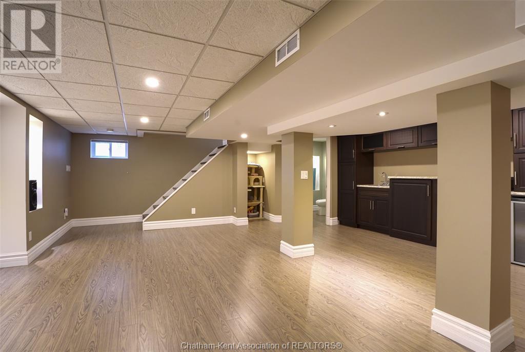16 Buckingham Avenue, Chatham, Ontario  N7M 3B4 - Photo 32 - 25011196