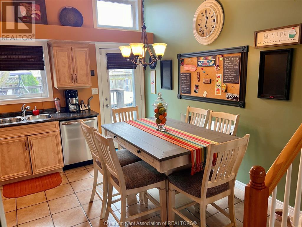 12 Creekview Place, Chatham, Ontario N7L 0A2 - Photo 11 - 25011102