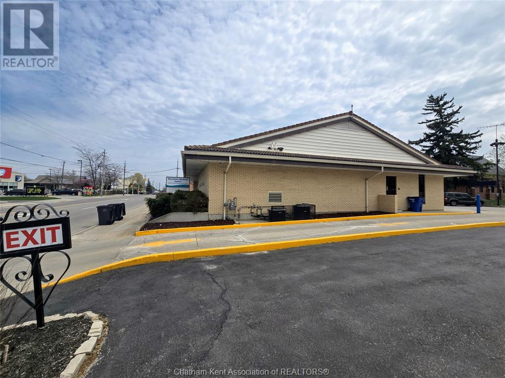 30 Chatham Street, Blenheim, Ontario  N0P 1A0 - Photo 7 - 25011021