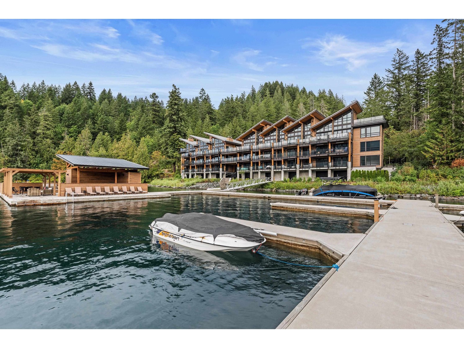 205 3175 COLUMBIA VALLEY ROAD|Cultus Lake North, Cultus Lake, British Columbia