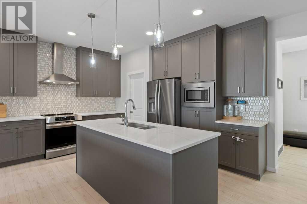 145 Walgrove Terrace Se, Calgary, Alberta  T2X 4E3 - Photo 4 - A2213406