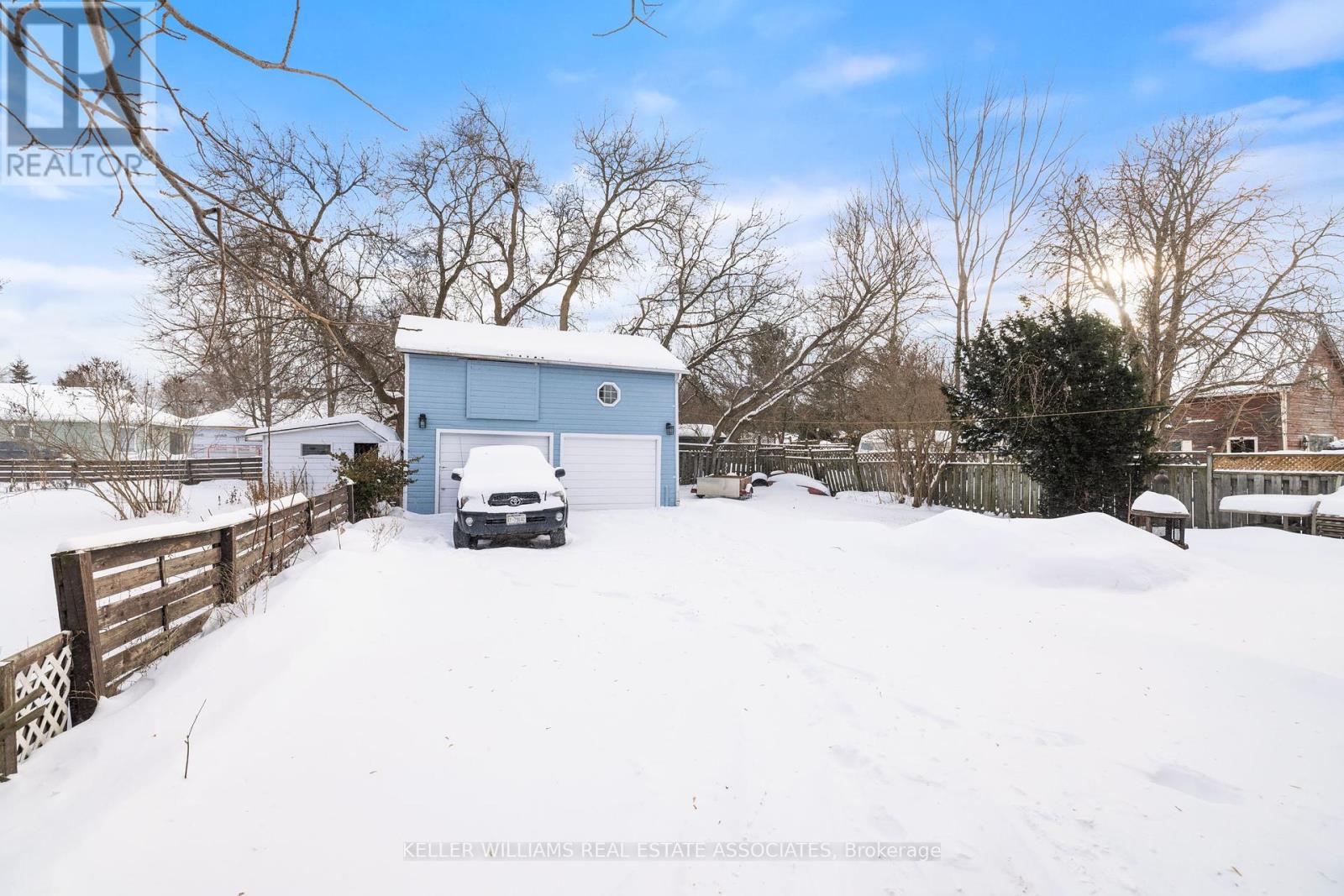 1379 Killarney Beach Road, Innisfil, Ontario  L0L 1W0 - Photo 31 - N12125297