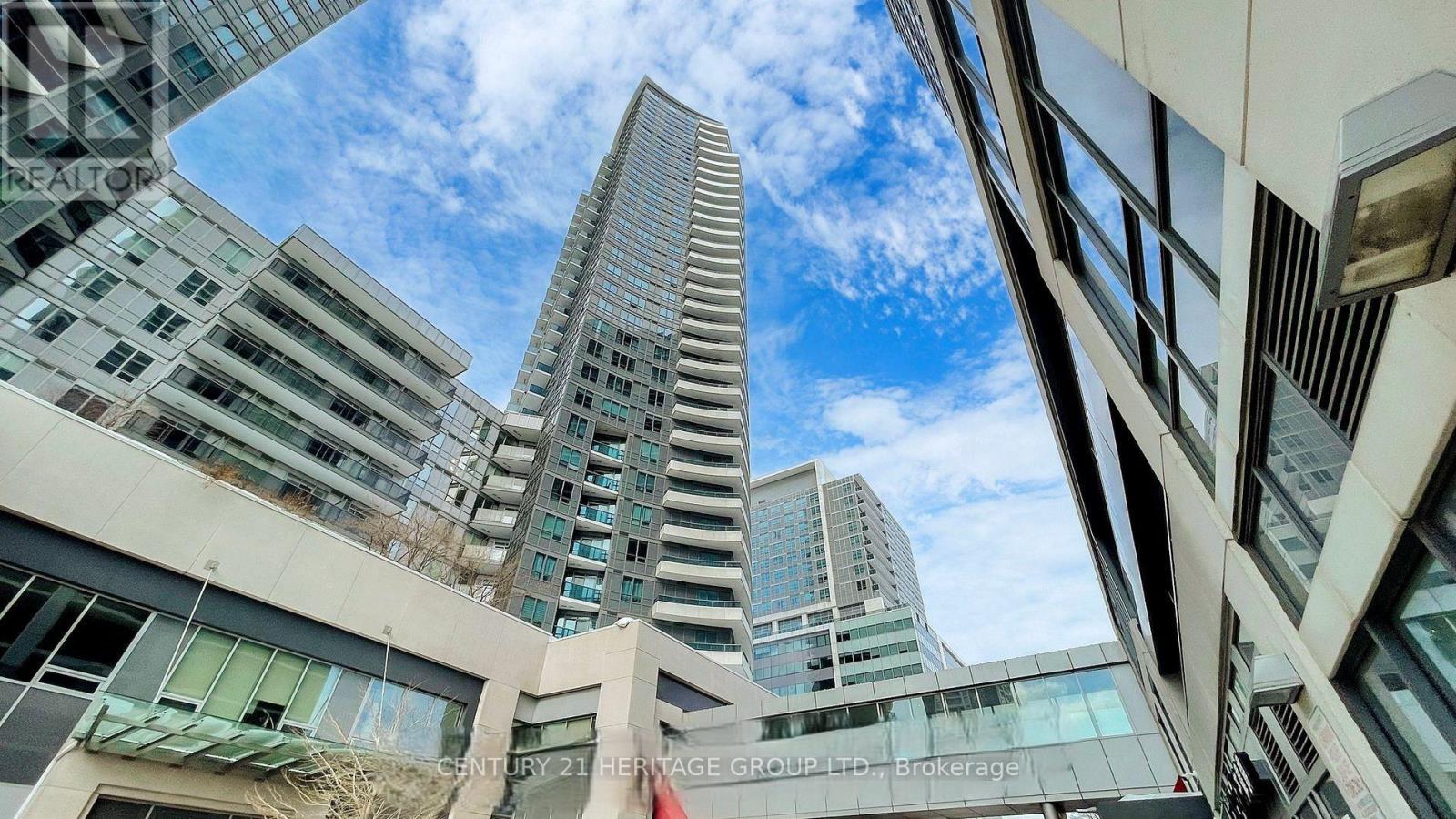 1005 - 7171 Yonge Street, Markham (Grandview), Ontario  L3T 0C5 - Photo 2 - N12125323