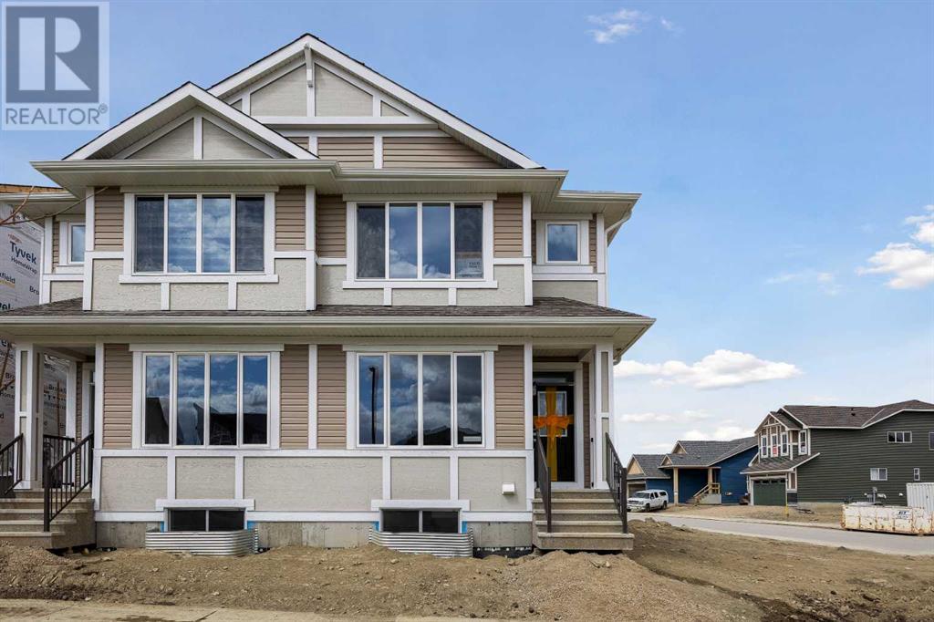 143 Herron Walk Ne, Calgary, Alberta  T3P 2K8 - Photo 1 - A2215565