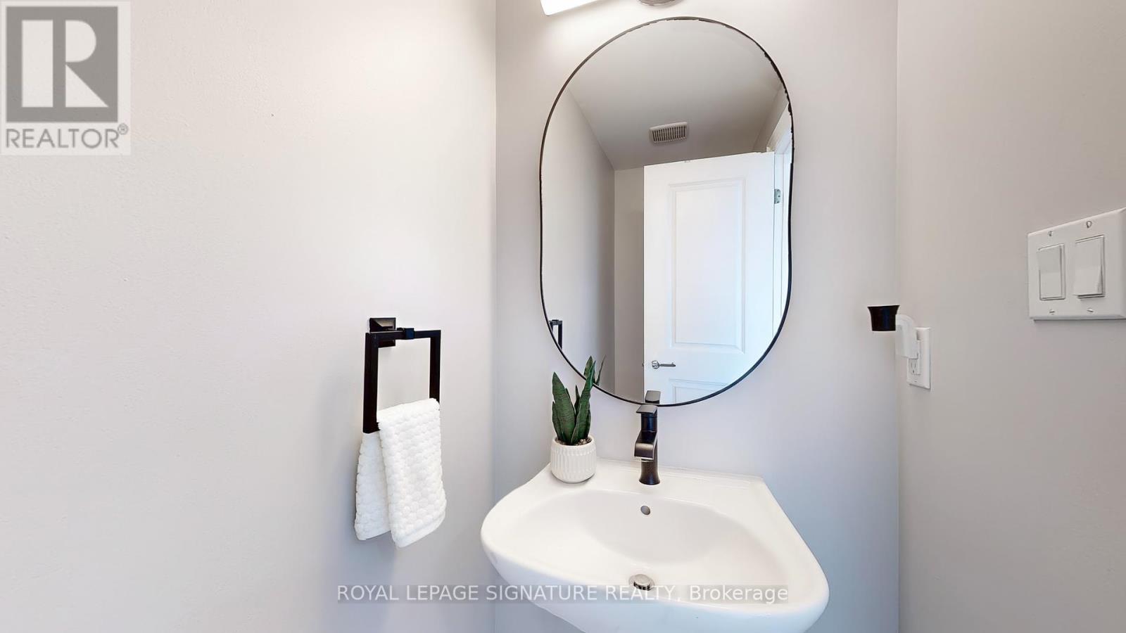 57 Drover Circle, Whitchurch-Stouffville (Stouffville), Ontario  L4A 4X2 - Photo 23 - N12125327