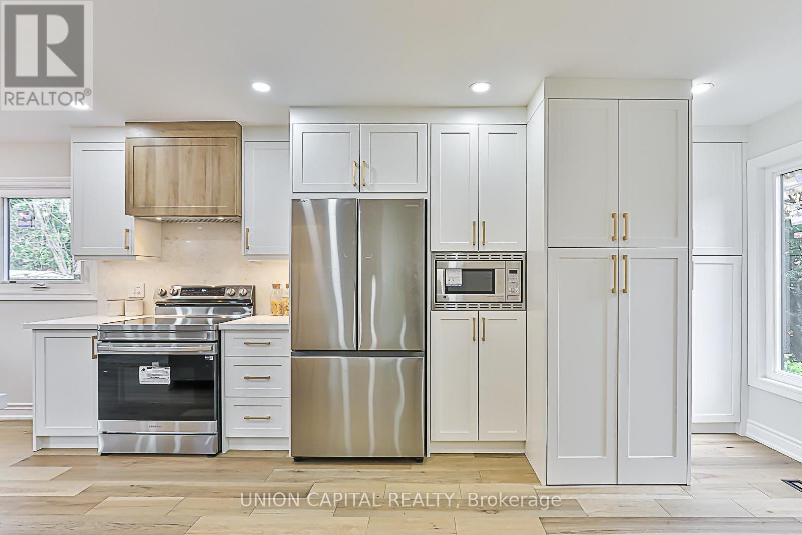 11 Newmill Crescent, Richmond Hill, Ontario  L4C 9T7 - Photo 8 - N12125420
