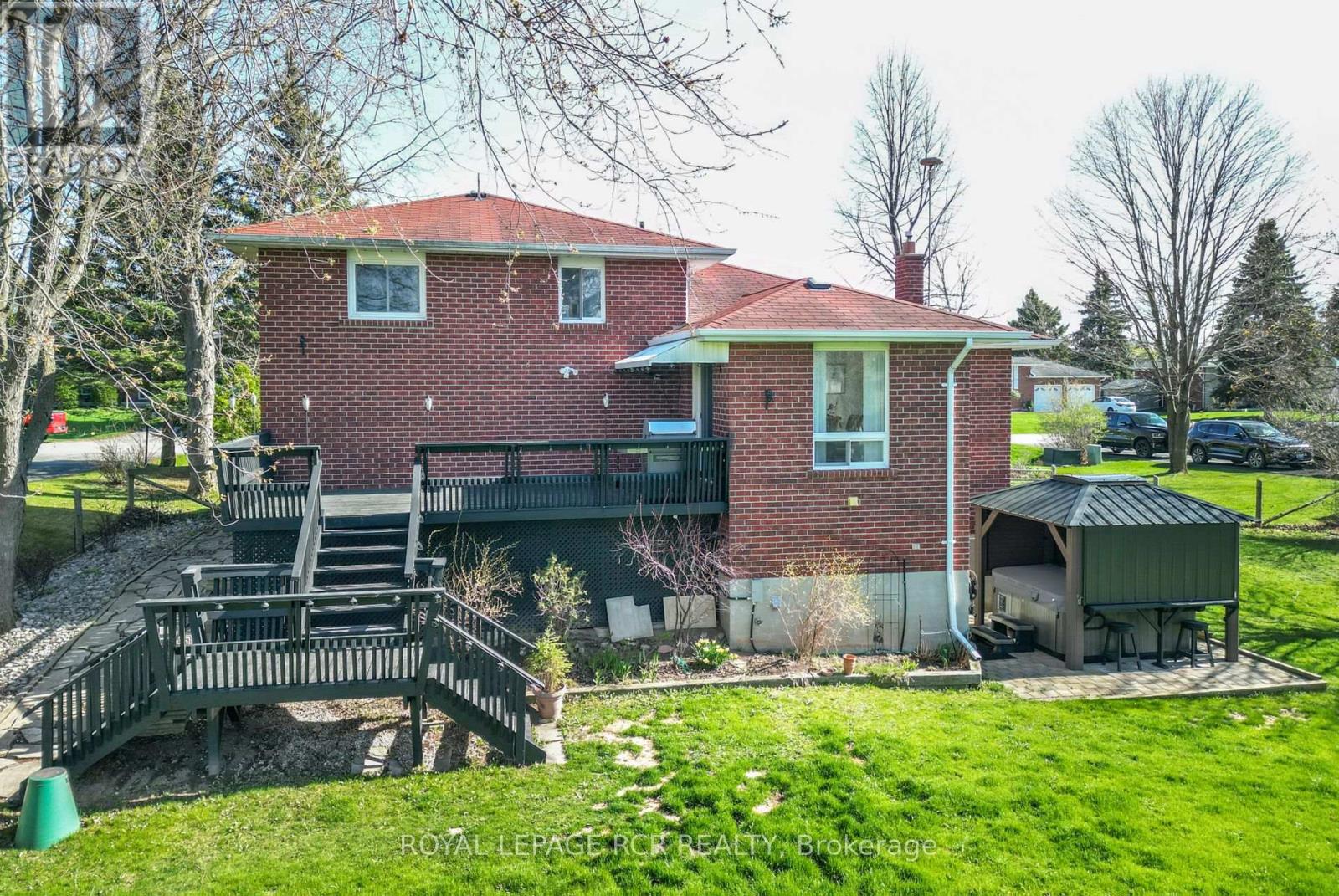 10 Joseph Street, Adjala-Tosorontio, Ontario  L0G 1L0 - Photo 40 - N12125457