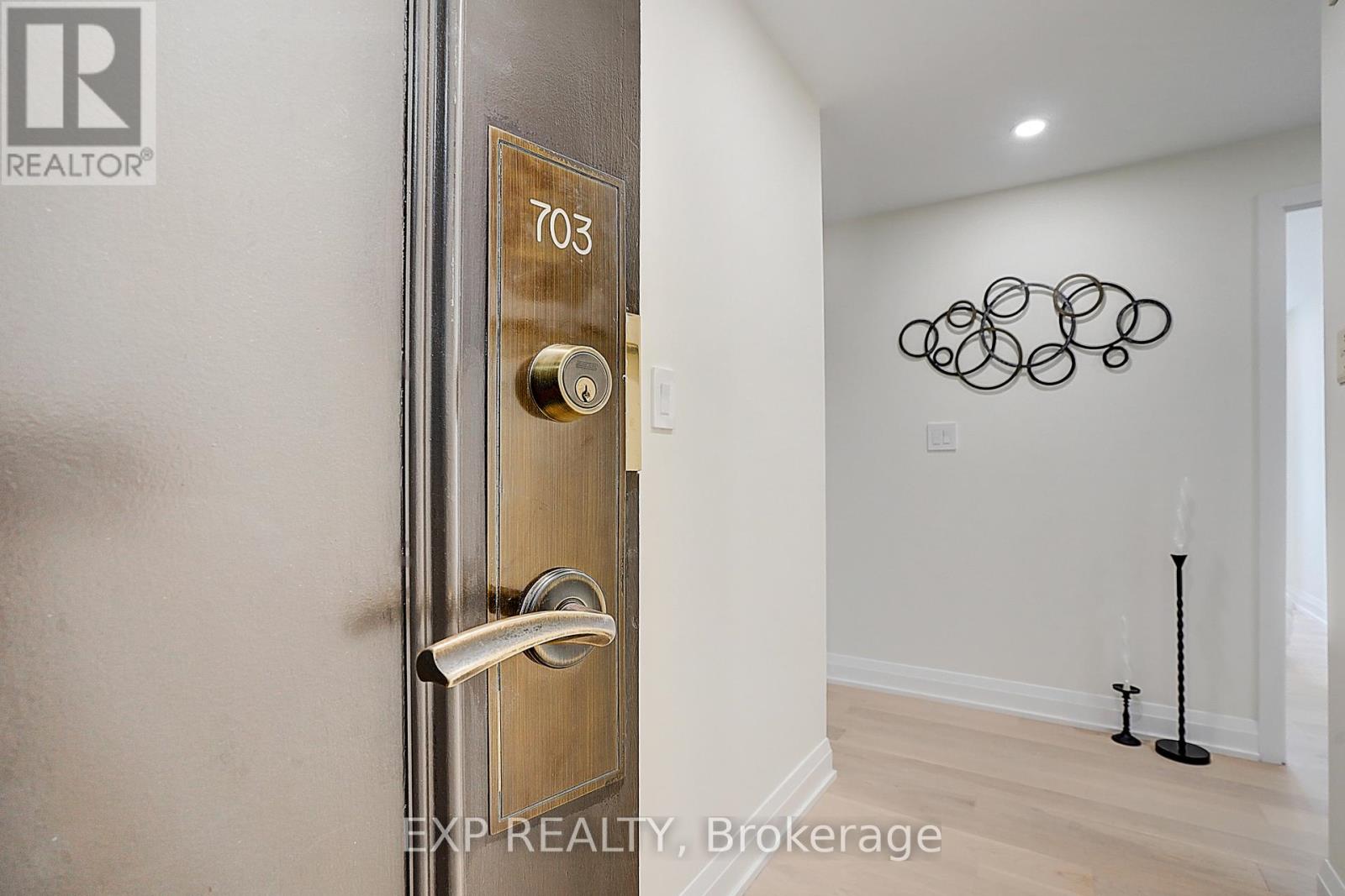703 - 60 Inverlochy Boulevard, Markham, Ontario  L3T 4T7 - Photo 3 - N12125527
