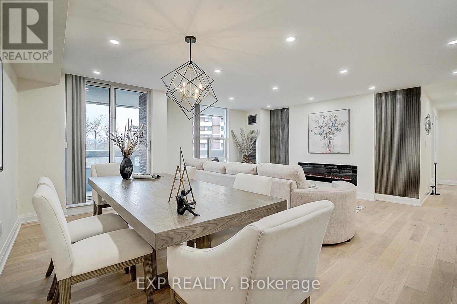 703 - 60 Inverlochy Boulevard, Markham, Ontario  L3T 4T7 - Photo 8 - N12125527