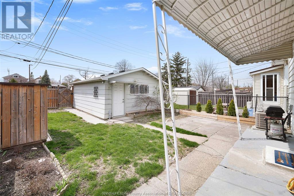 1267 Lincoln, Windsor, Ontario  N8Y 2H9 - Photo 29 - 25011170
