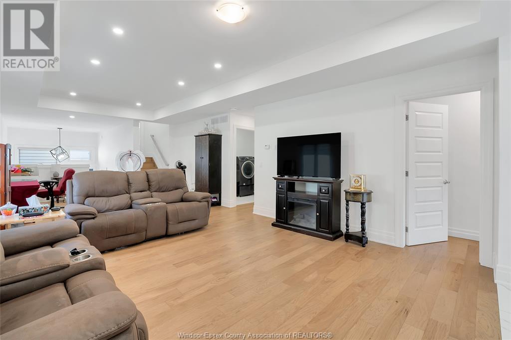 107 Peters Street, Essex, Ontario  N8M 0B1 - Photo 8 - 25011163