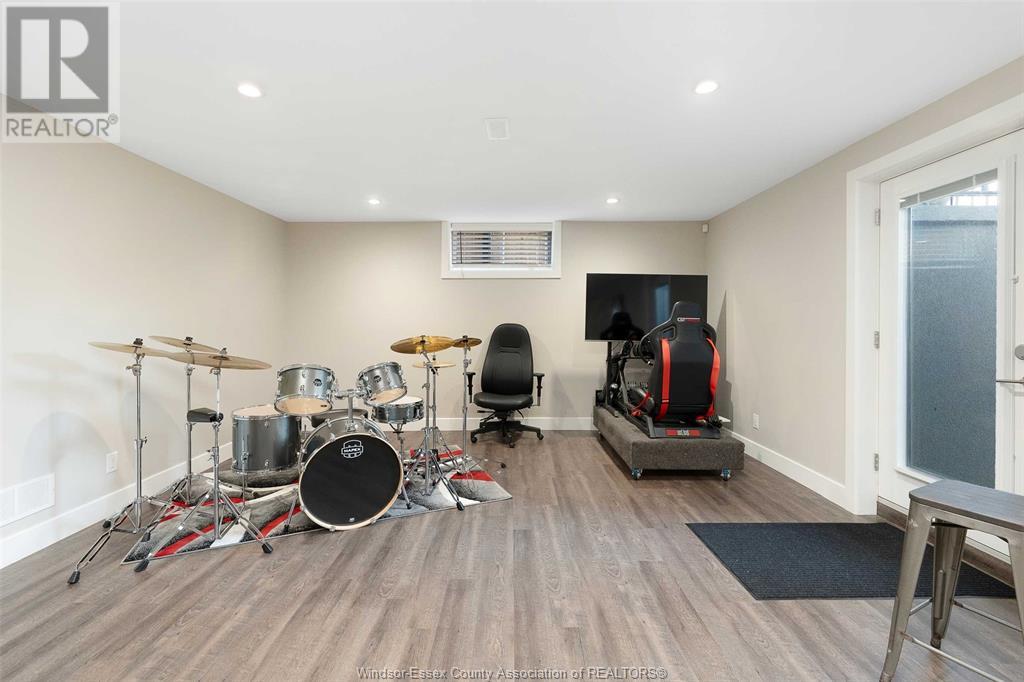 4 Malibu Drive, Leamington, Ontario  N8H 5G5 - Photo 37 - 25011123