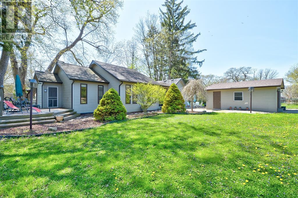 Property at 136 LINCOLN COURT image 3