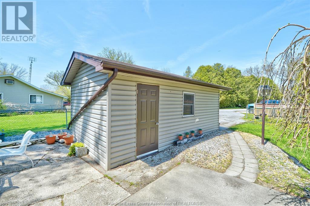 Property at 136 LINCOLN COURT image 5