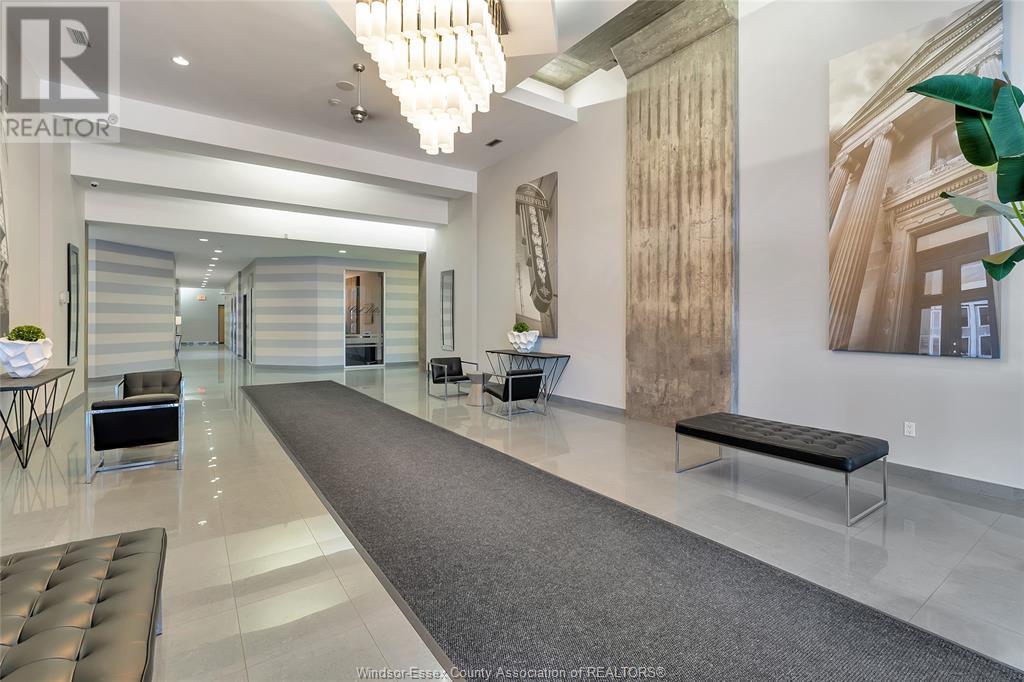 Property at 2175 Wyandotte STREET East Unit# 212 image 4