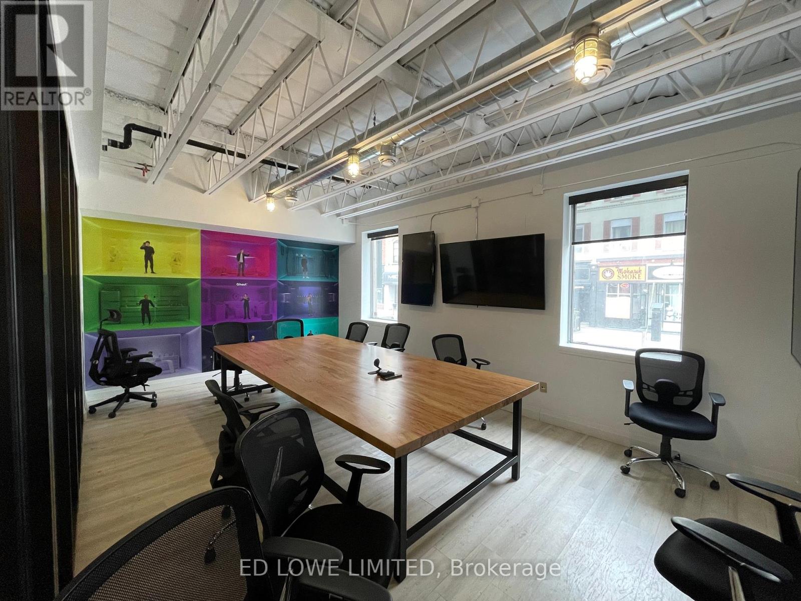 200 - 91 Dunlop Street E, Barrie, Ontario  L4M 1A6 - Photo 3 - S12125400