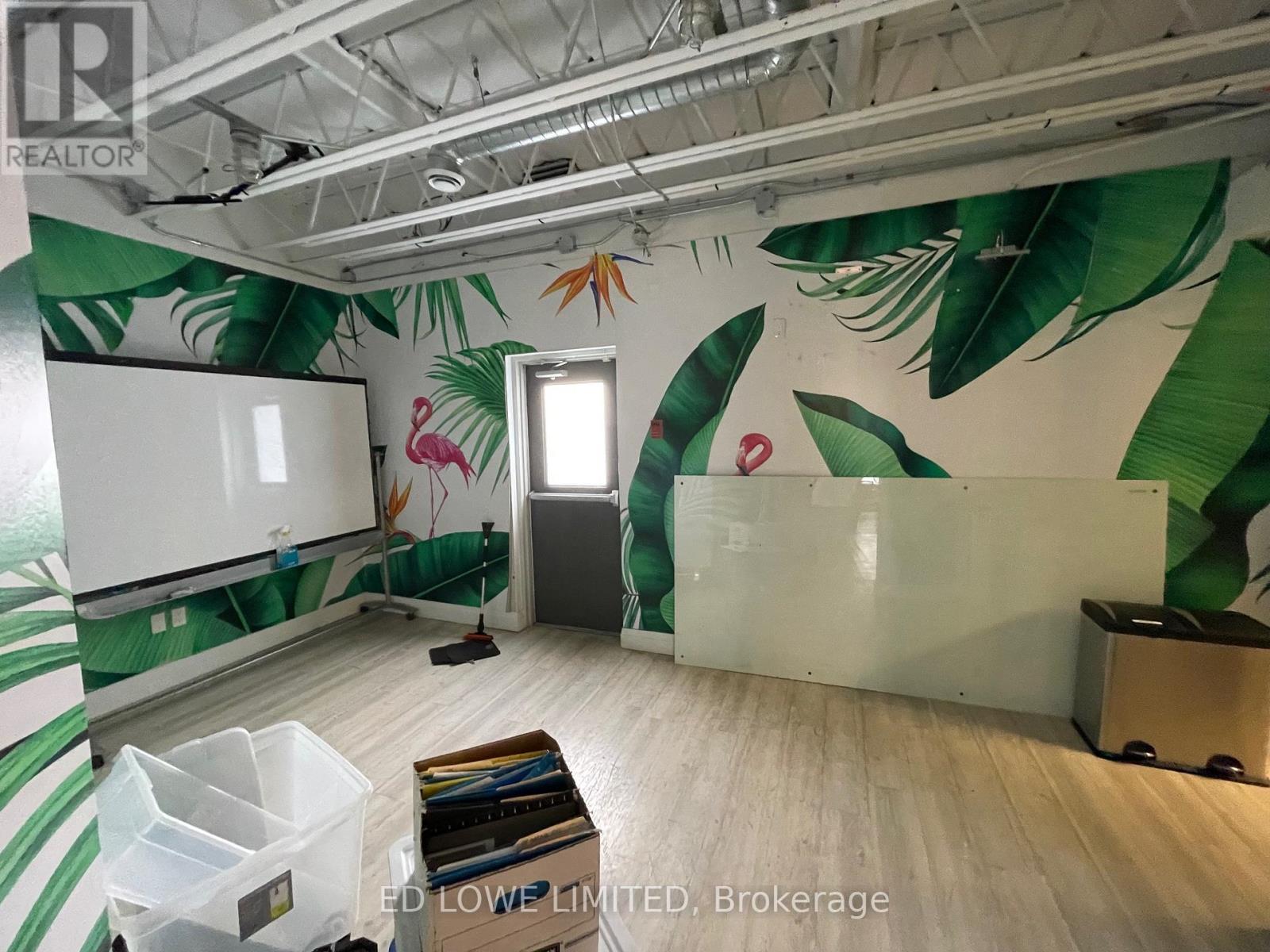 200 - 91 Dunlop Street E, Barrie, Ontario  L4M 1A6 - Photo 5 - S12125400