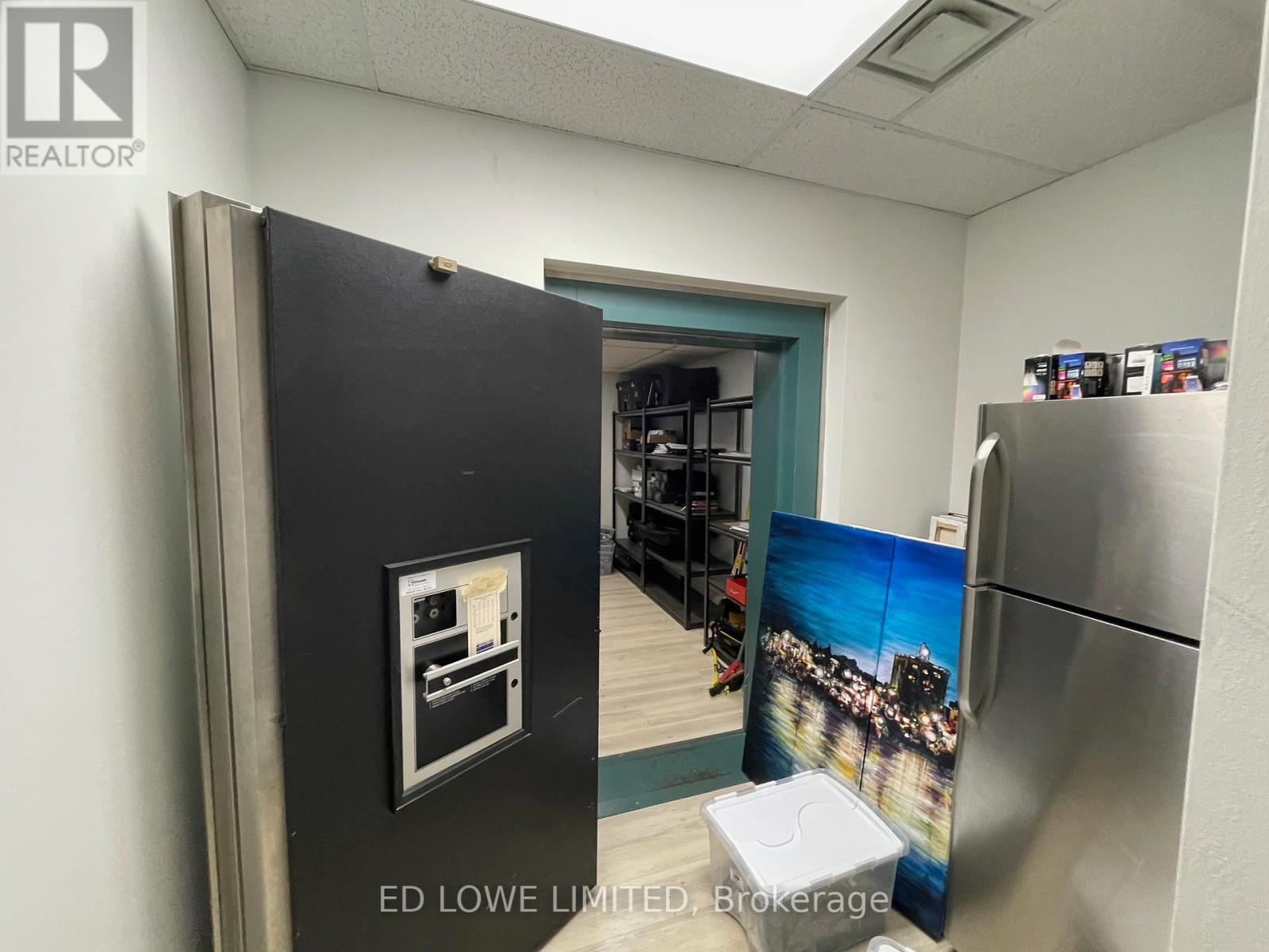200 - 91 Dunlop Street E, Barrie, Ontario  L4M 1A6 - Photo 6 - S12125400