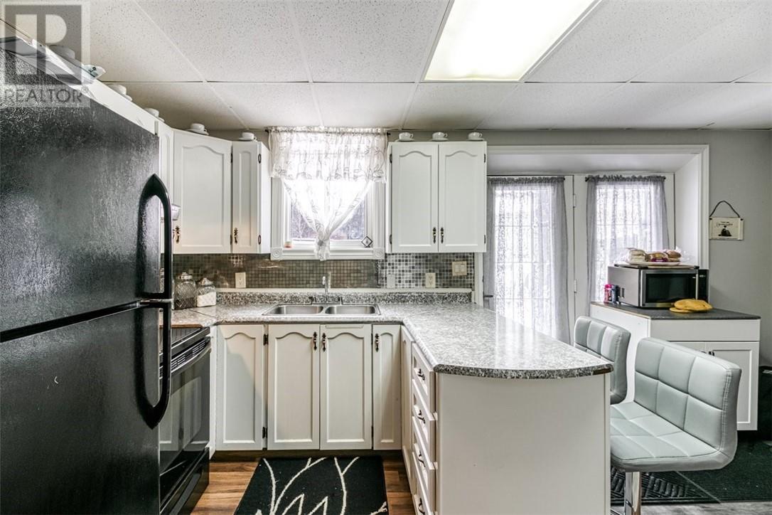 2528 Falconbridge Highway, Garson, Ontario  P3L 1K5 - Photo 15 - 2122057
