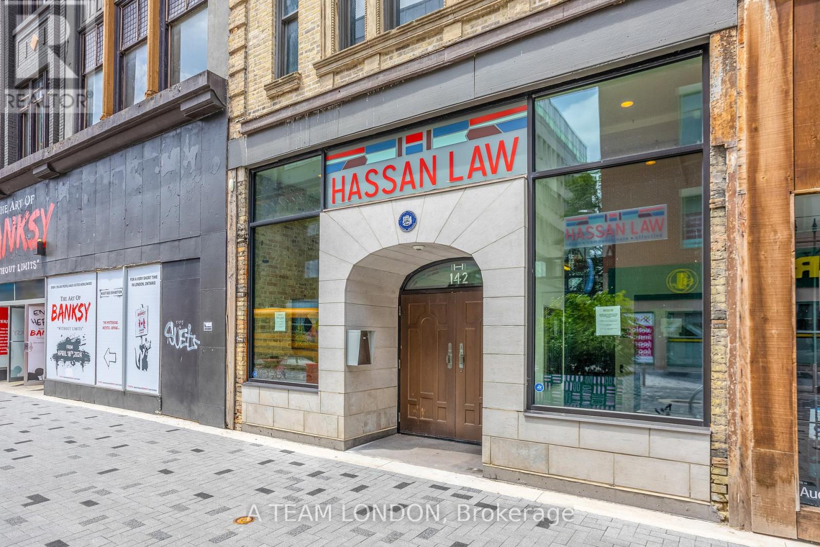 142 Dundas Street, London East, Ontario  N6A 1G1 - Photo 3 - X12125578