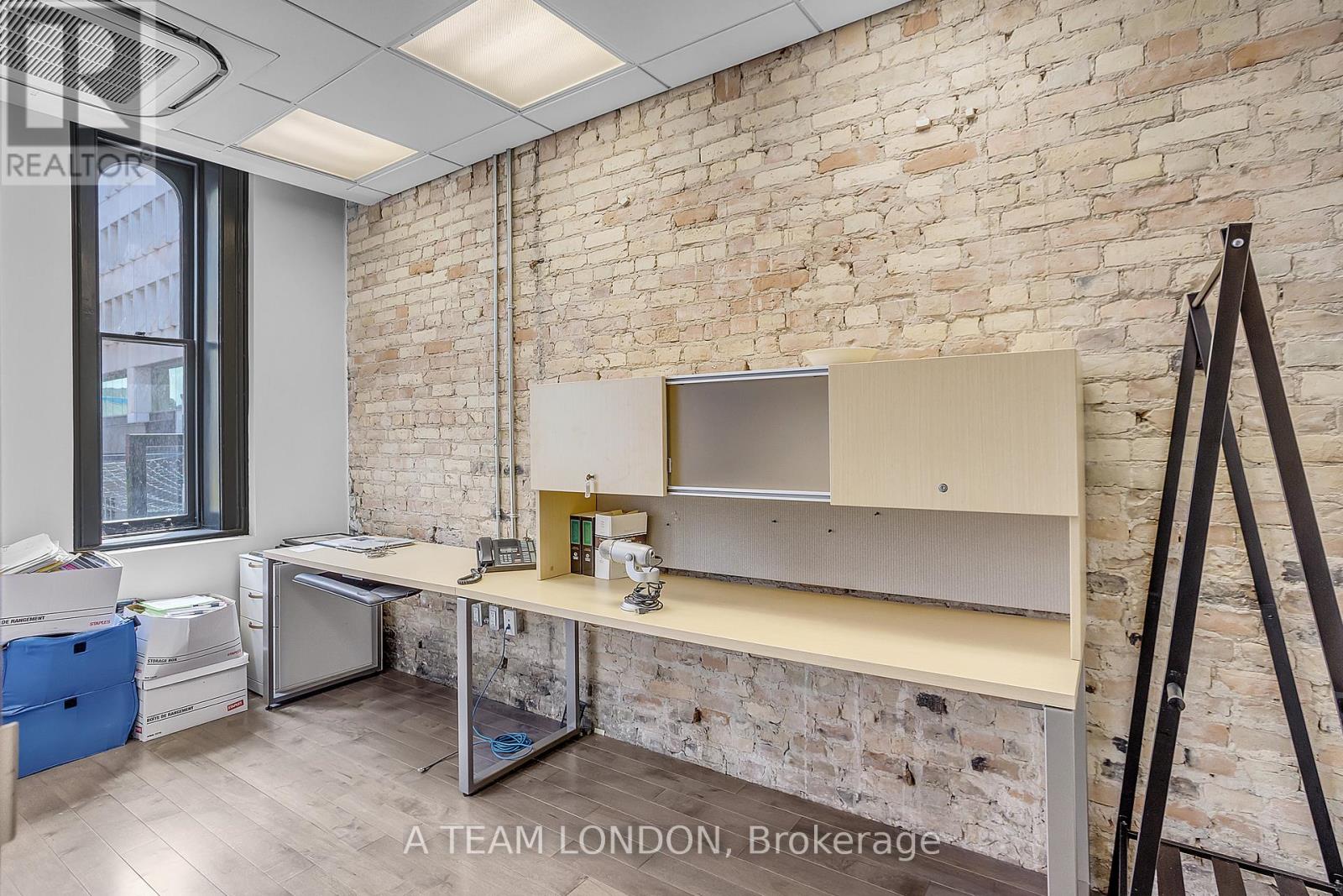 142 Dundas Street, London East, Ontario  N6A 1G1 - Photo 30 - X12125578