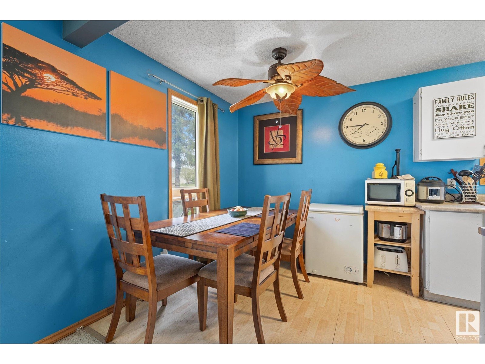 Property at 1758 37 ST NW image 5