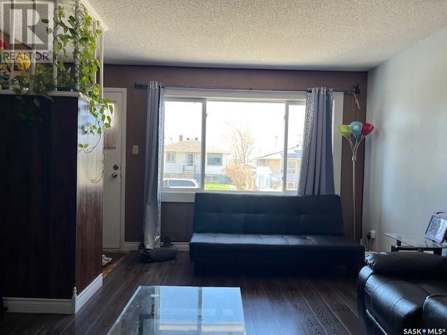 2017 York Street, Regina, Saskatchewan  S4T 4R7 - Photo 8 - SK004673