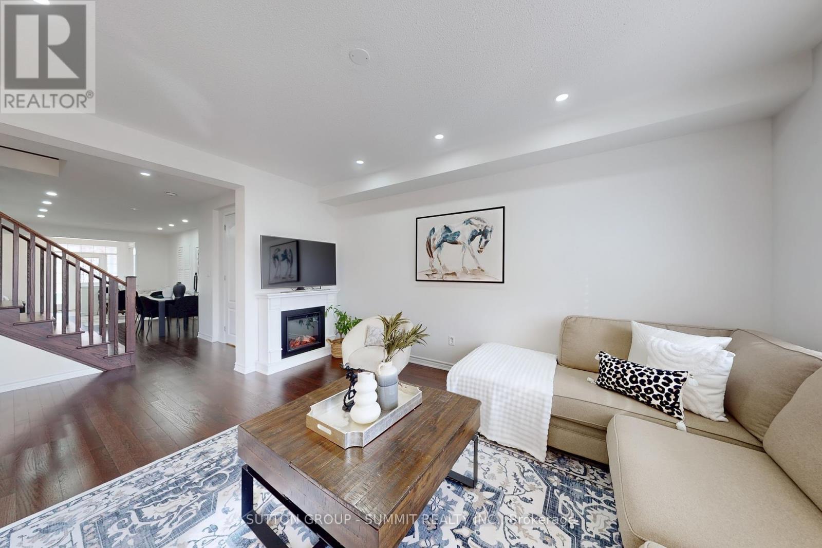 1558 Clitherow Street, Milton, Ontario  L9E 0A1 - Photo 6 - W12125290