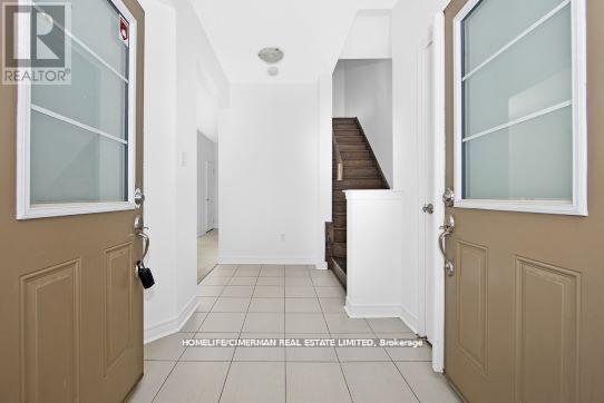 3090 Preserve Drive, Oakville, Ontario  L6M 0T8 - Photo 2 - W12125310