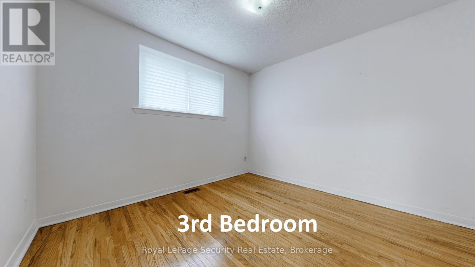 59 Roseglen Crescent, Toronto, Ontario  M3N 1G7 - Photo 25 - W12125330