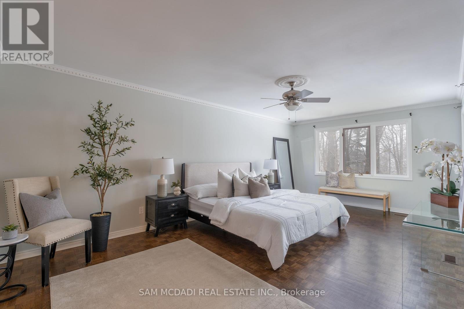 1836 Friar Tuck Court, Mississauga, Ontario  L5K 2L4 - Photo 18 - W12125372
