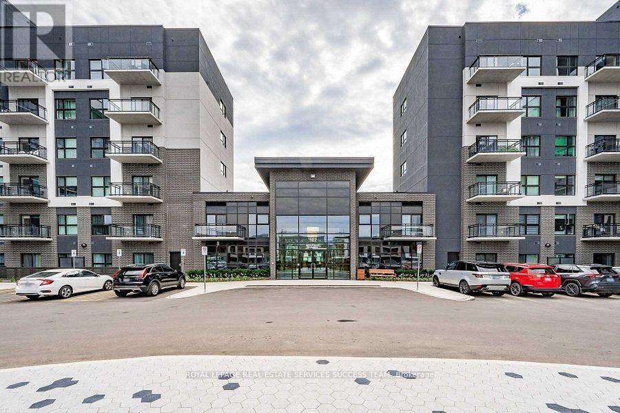 631 - 102 GROVEWOOD COMMON, Oakville, Ontario
