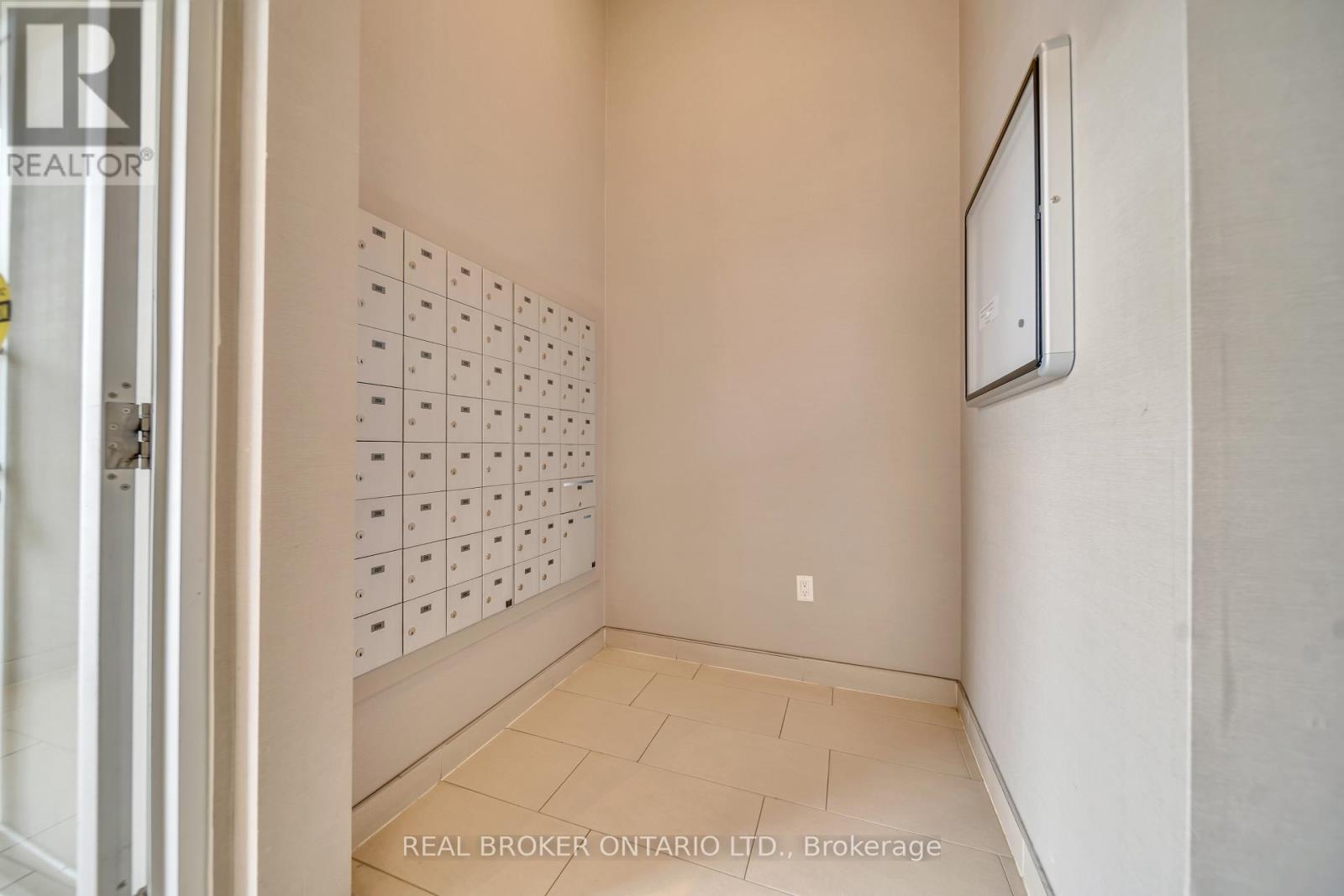 219 - 50 Sky Harbour Drive, Brampton, Ontario  L7A 0A1 - Photo 24 - W12125378