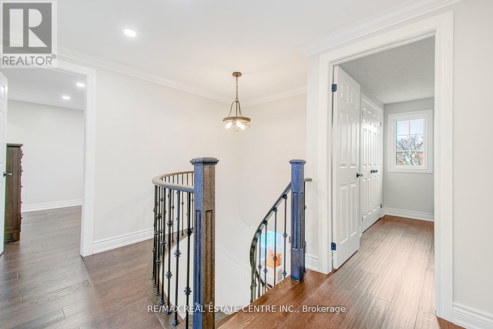 21 Hawkway Court, Brampton (Fletcher's West), Ontario  L6Y 4K7 - Photo 31 - W12125405