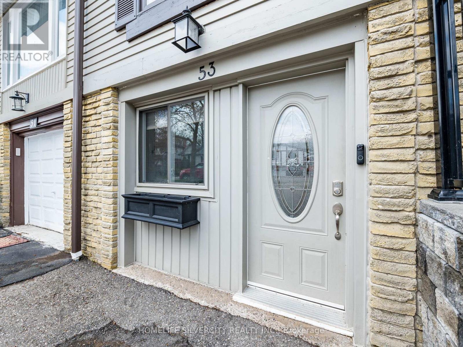 53 Charters Road W, Brampton, Ontario  L6V 2S7 - Photo 2 - W12125412