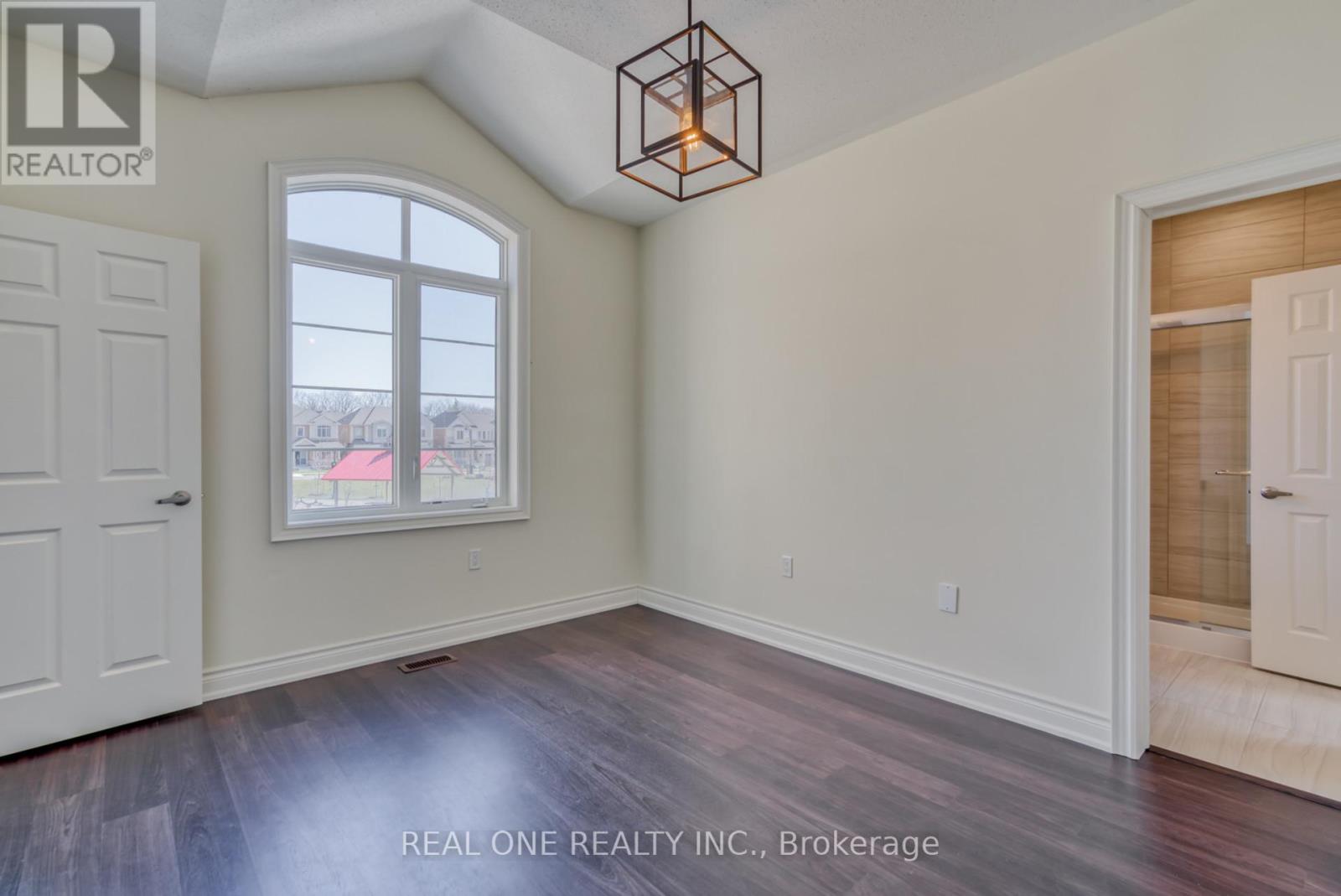 3186 Buttonbush Trail, Oakville, Ontario  L6H 0T4 - Photo 21 - W12125451