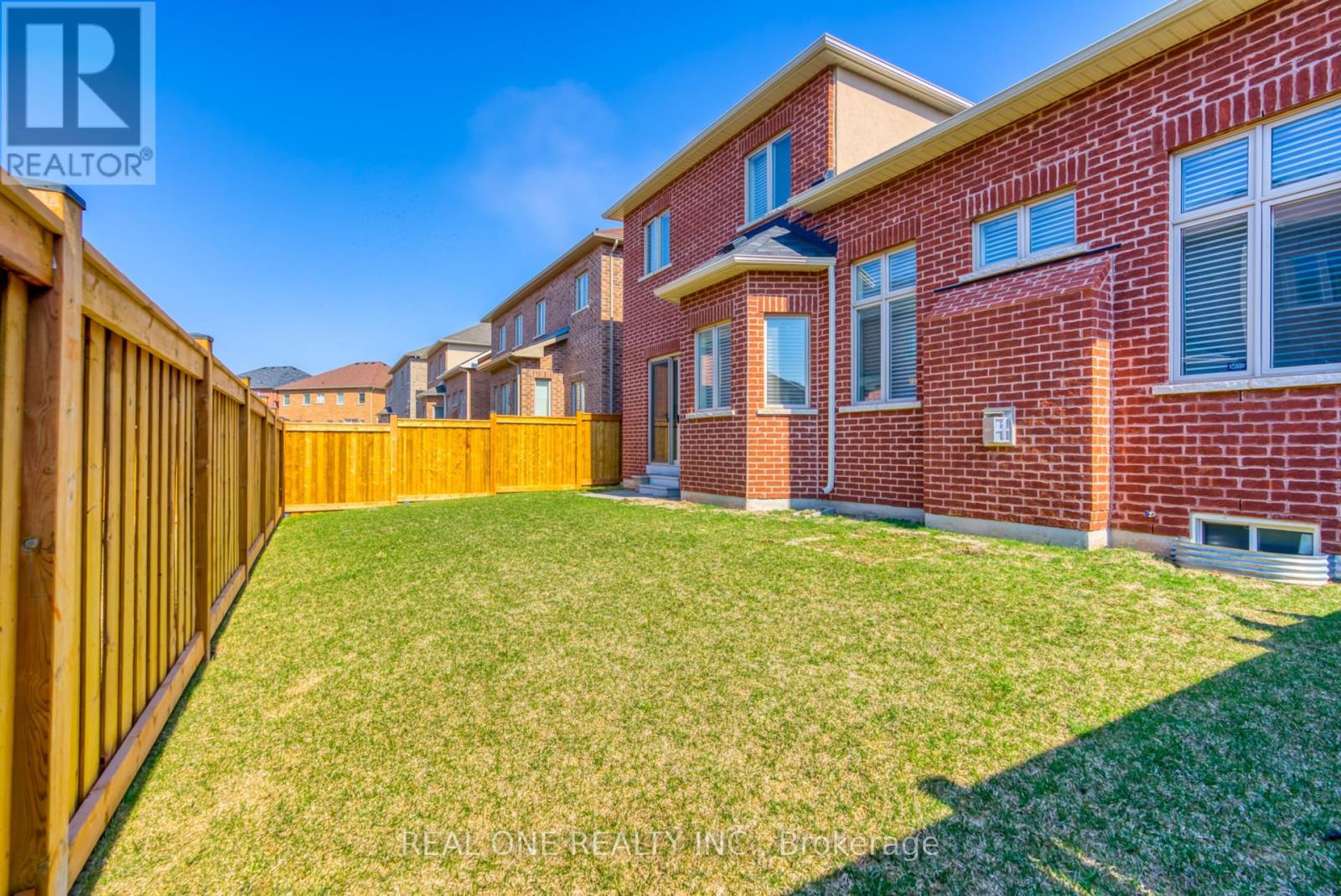 3186 Buttonbush Trail, Oakville, Ontario  L6H 0T4 - Photo 34 - W12125451