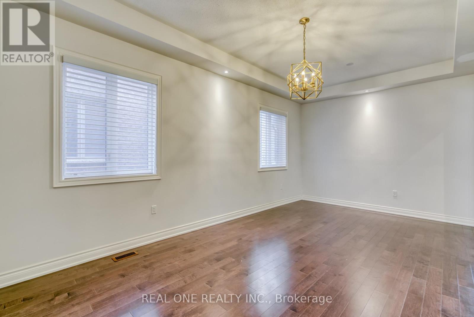3186 Buttonbush Trail, Oakville, Ontario  L6H 0T4 - Photo 8 - W12125451