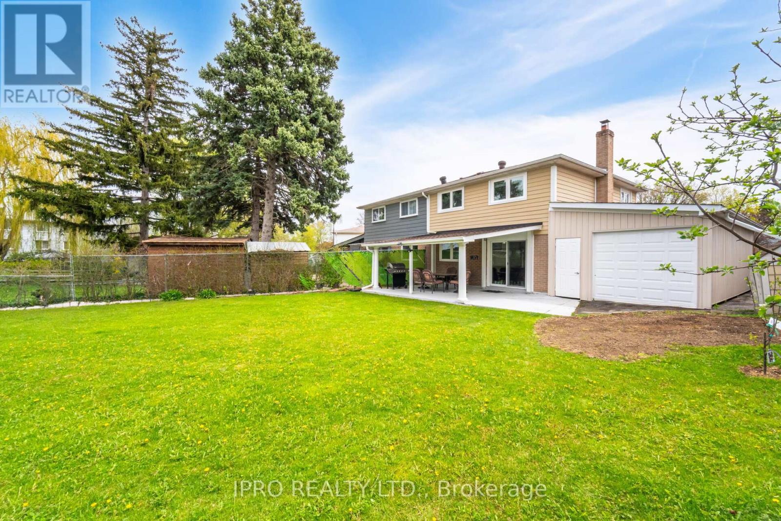 1625 Wavell Crescent, Mississauga (Applewood), Ontario  L4X 1X2 - Photo 41 - W12125533