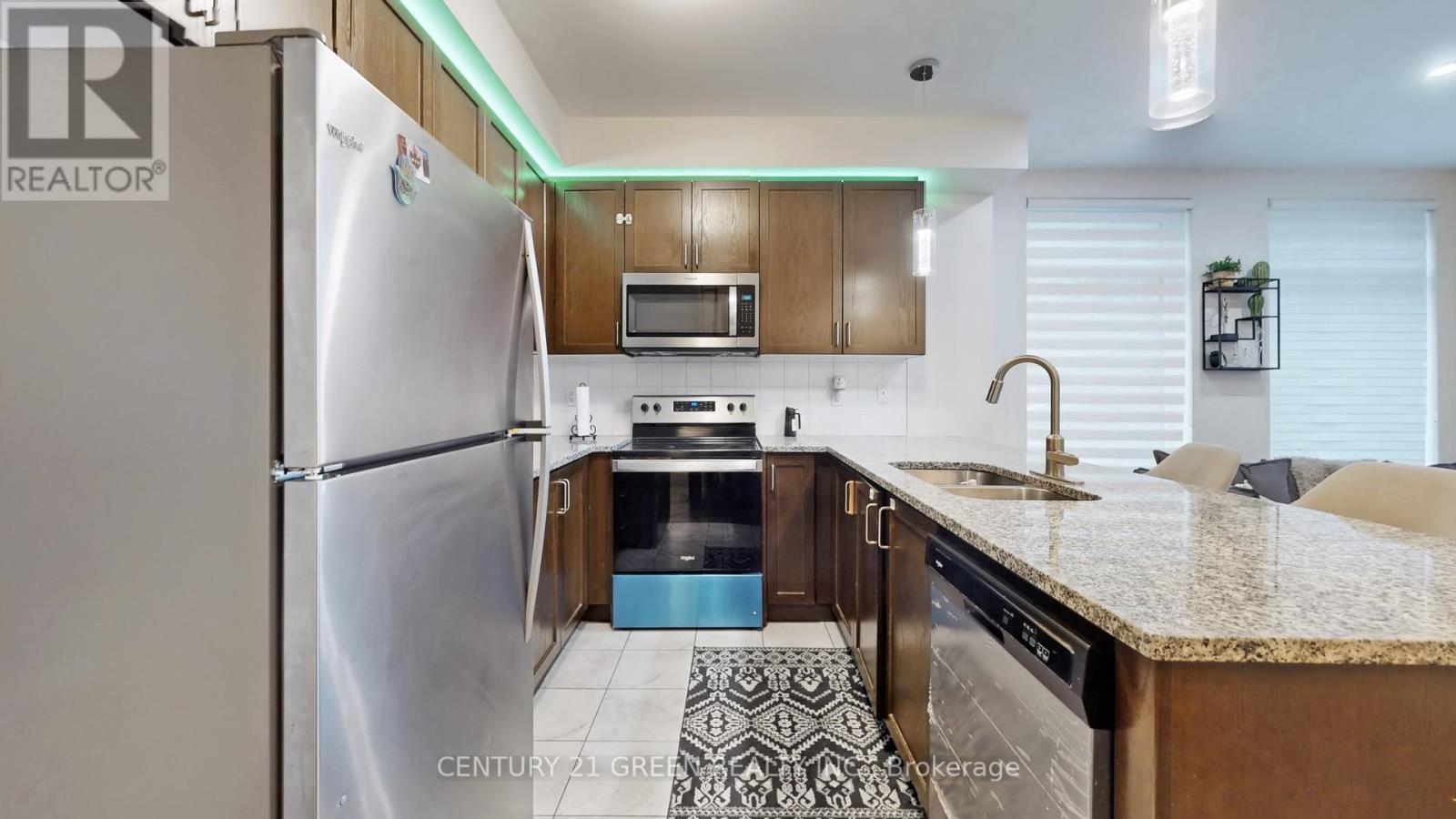 25 - 18 Applewood Lane, Toronto, Ontario  M9C 0C1 - Photo 13 - W12125545