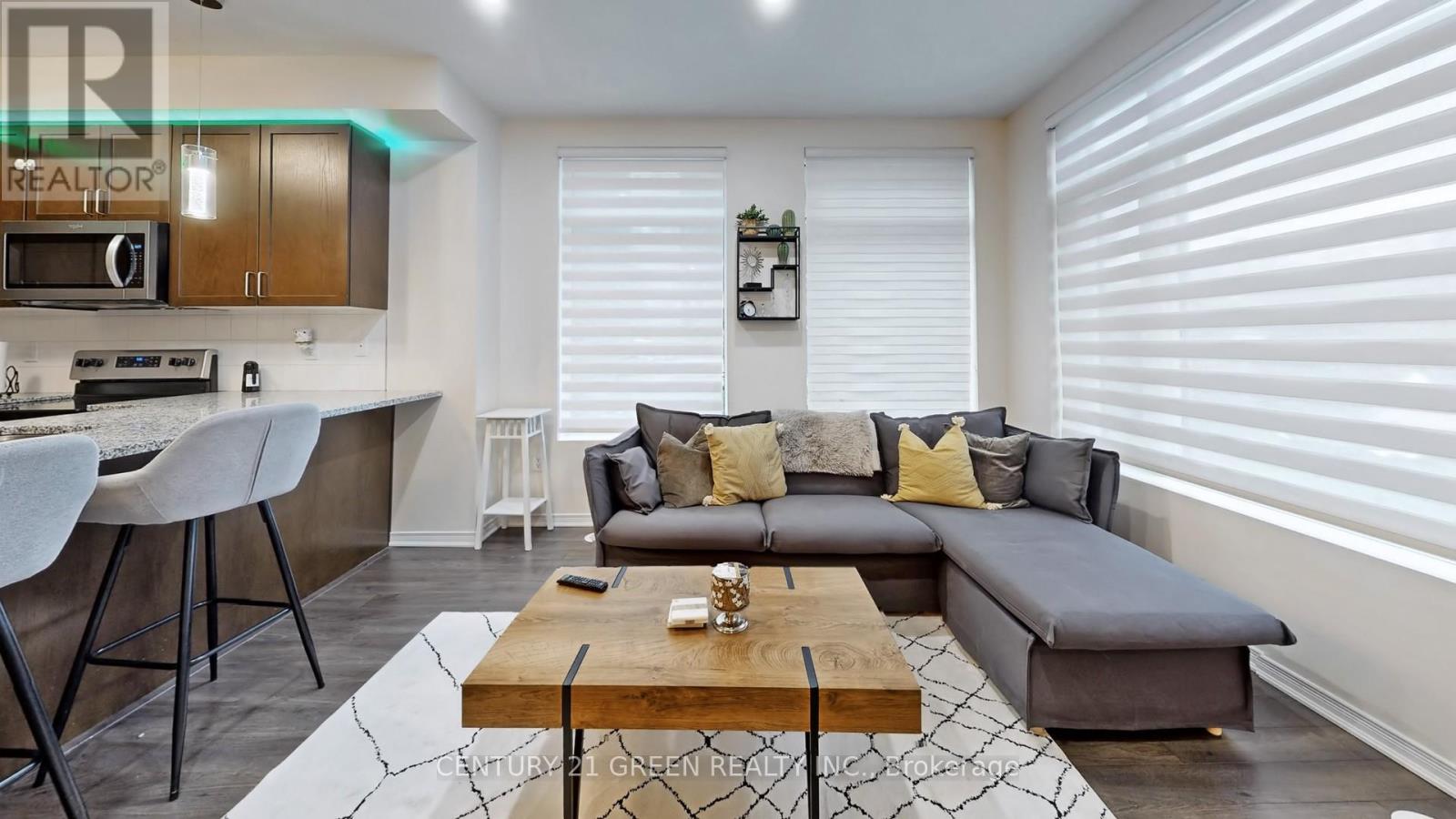 25 - 18 Applewood Lane, Toronto, Ontario  M9C 0C1 - Photo 8 - W12125545