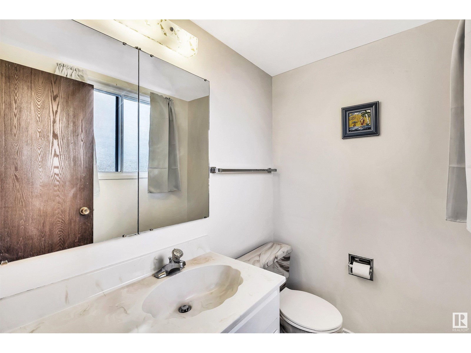Property at 11119 30 AV NW image 4