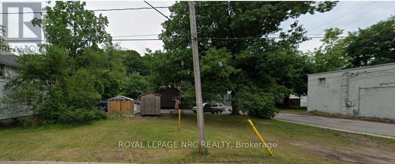 278 Cambridge Road W, Fort Erie (Crystal Beach), Ontario  L0S 1B0 - Photo 1 - X12125631