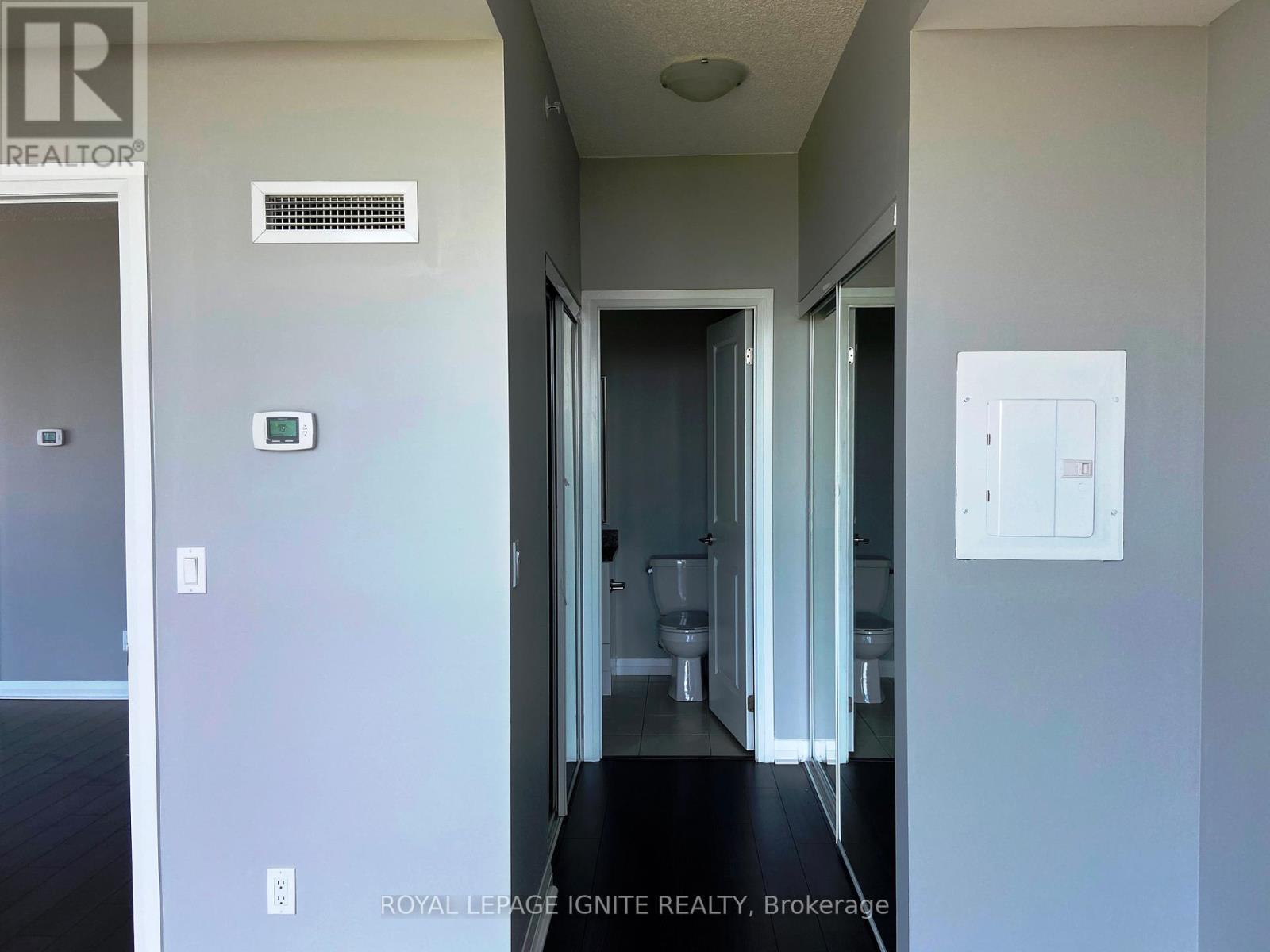 1107 - 75 Eglinton Avenue W, Mississauga, Ontario  L5R 0E5 - Photo 16 - W12108497