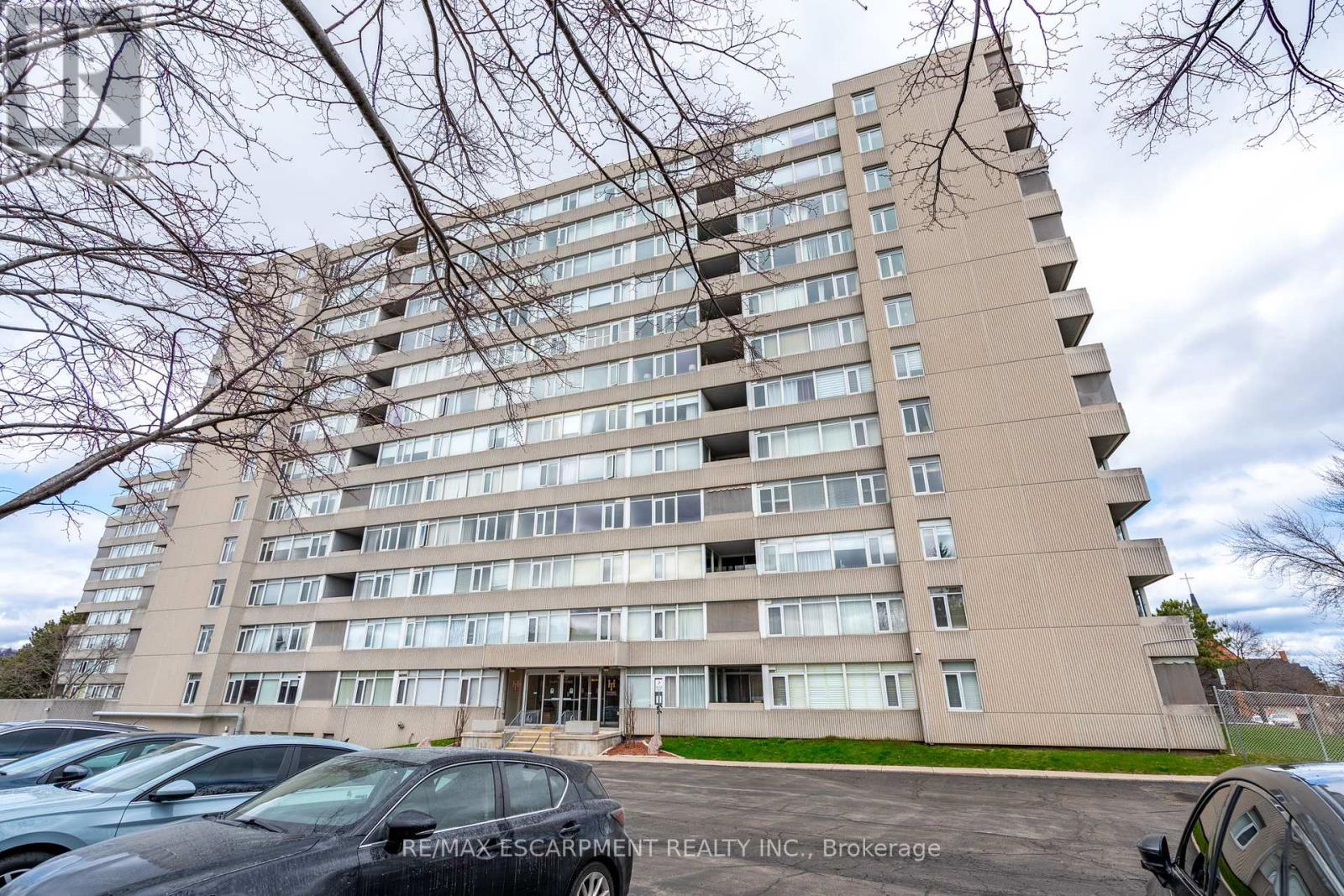 Property at 402 - 40 HARRISFORD STREET image 2