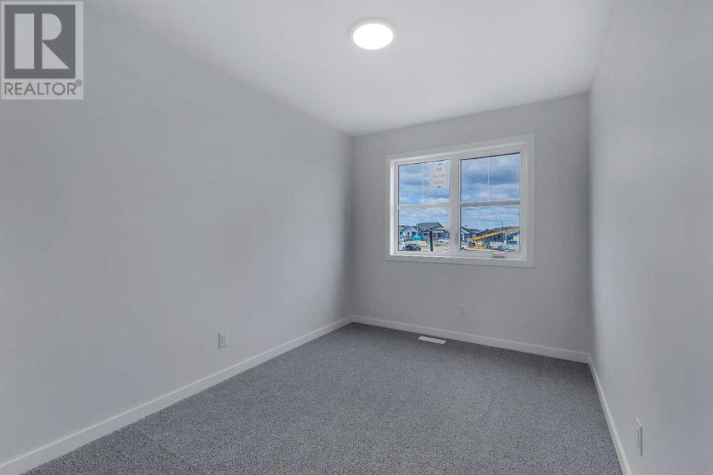 40 Herron Walk Ne, Calgary, Alberta  T3P 1Z2 - Photo 18 - A2215555