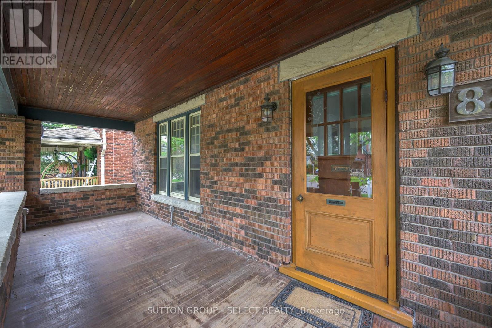 Property at 883 WATERLOO STREET image 3