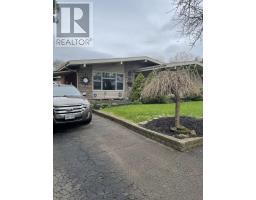 40 BLACK KNIGHT ROAD, St. Catharines, Ontario